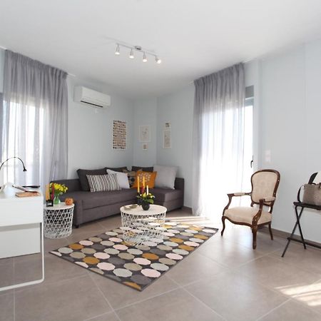 Edem Beach Apartment With Sea View By Athenian Homes ภายนอก รูปภาพ